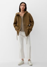 s.Oliver À BORD ROULOTTÉ - T-shirt basic - helles olivgrün