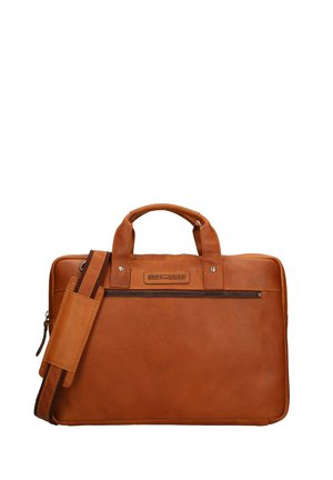 Borsa a tracolla in pelle marrone chiaro con manici doppi, tracolla regolabile, tasca frontale con zip e logo del marchio impresso sul davanti.