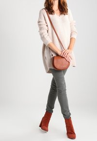 TOM TAILOR DENIM Strickpullover - beige