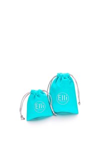 Deux pochettes turquoise avec cordons argentés, une plus petite et une plus grande, toutes deux étiquetées "Elli" pour le rangement des bijoux.