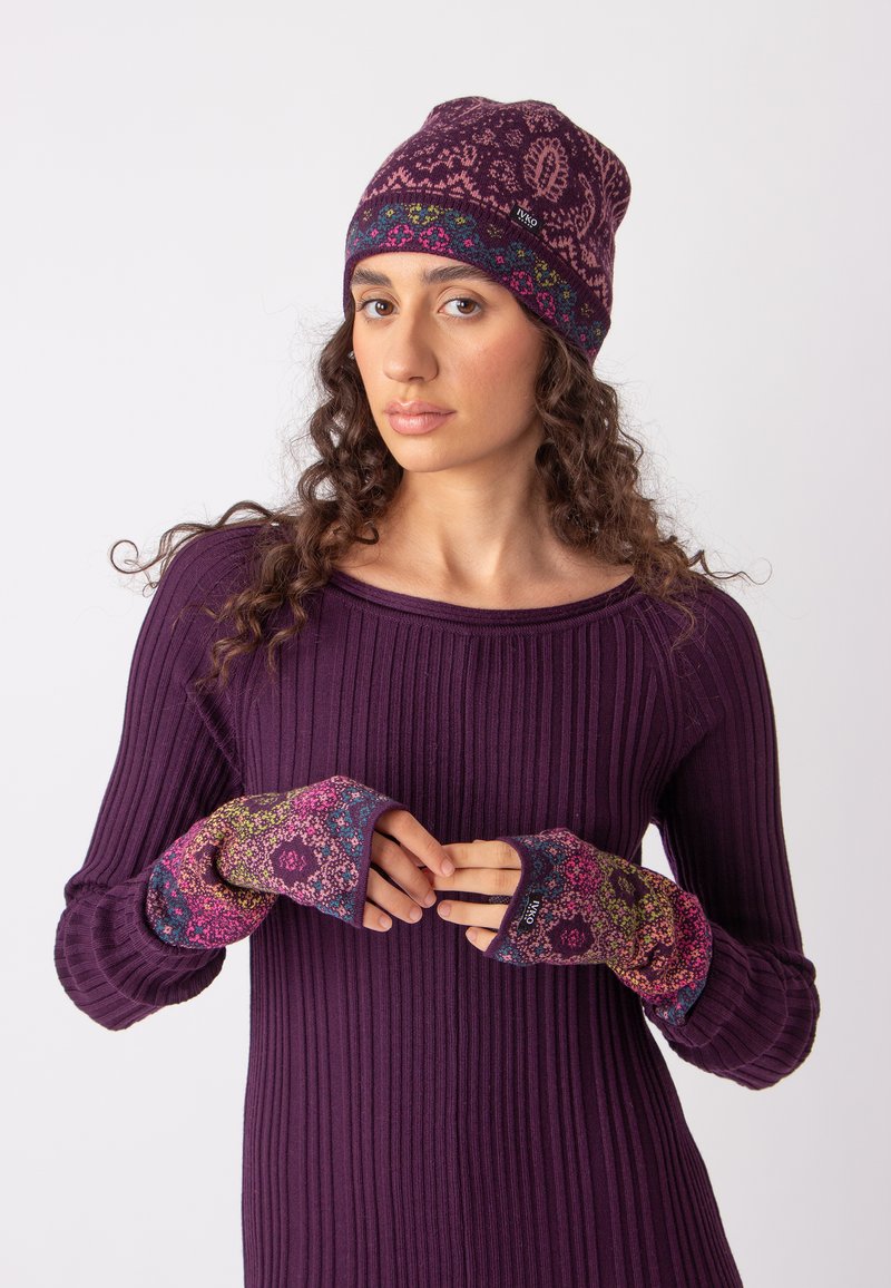 Ivko Gorro - plum