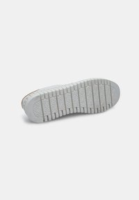 Bata Sneakers basse - bianco