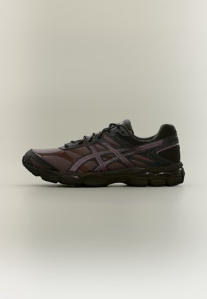 ASICS SportStyle, GEL CUMULUS 16 UNISEX - Маратонки - cocoa powder/black