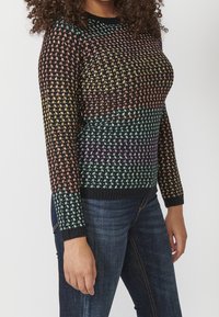 Koroshi Sweter