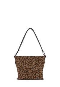 Leopardenmuster Schultertasche aus einem weichen, strukturierten braunen Stoff mit einem schwarzen Ledertragegurt, in einer entspannten rechteckigen Form.