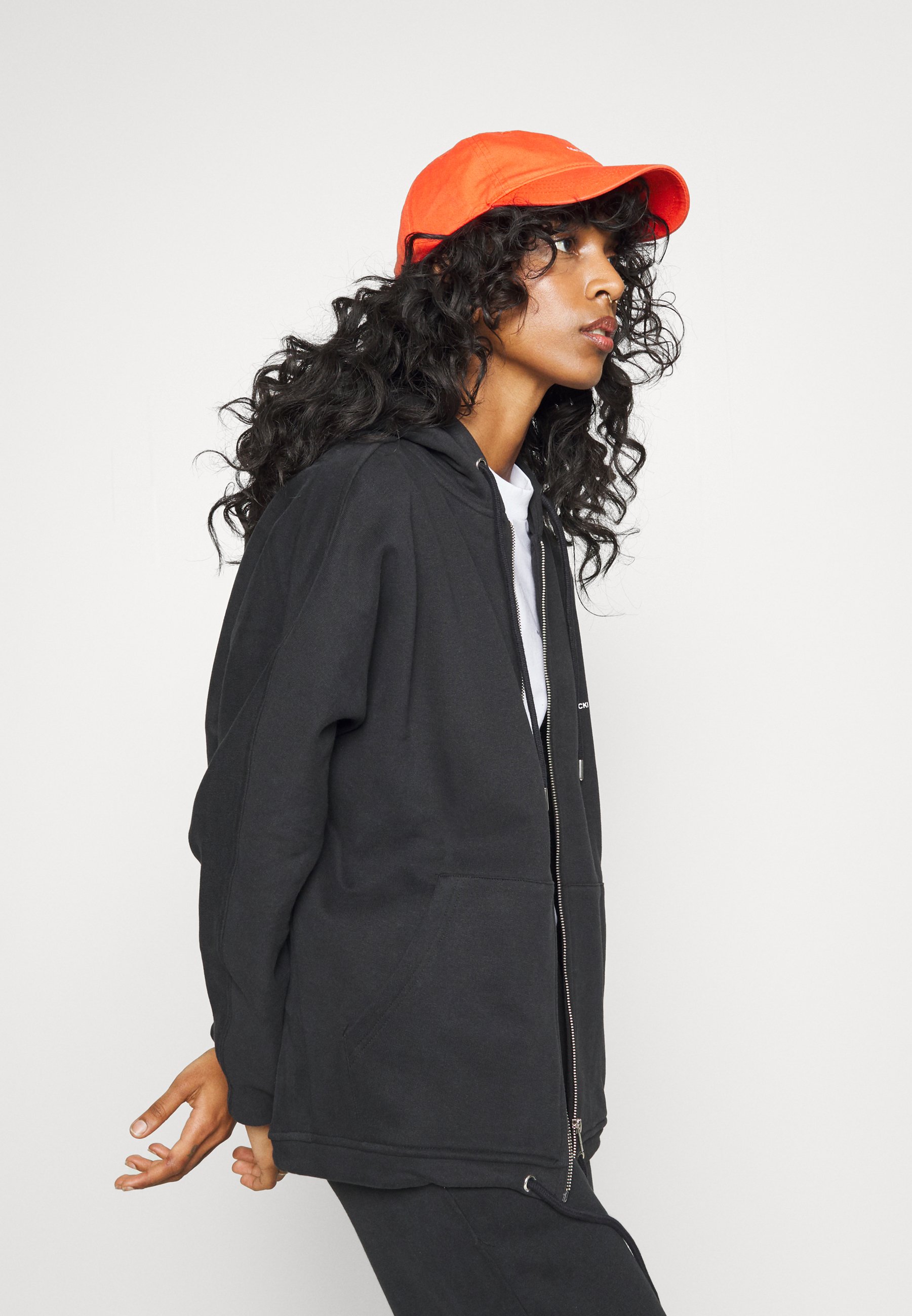 Nicki Studios BLACK CLASSIC LOGO ZIP 