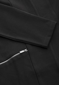 Cellbes of Sweden STYLISH  - Kort kappa / rock - black