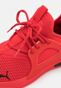 Puma ENZO EVOLVE - Zapatillas running asfalto - high risk red/black