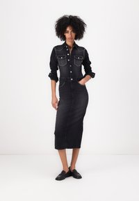 LIU JO ABITO LUNGO - Robe en jean - black denim