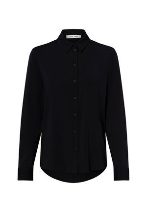Zwart overhemd met lange mouwen en knopen, met een spitse kraag en een lichte afgeronde zoom, weergegeven op een witte achtergrond.
