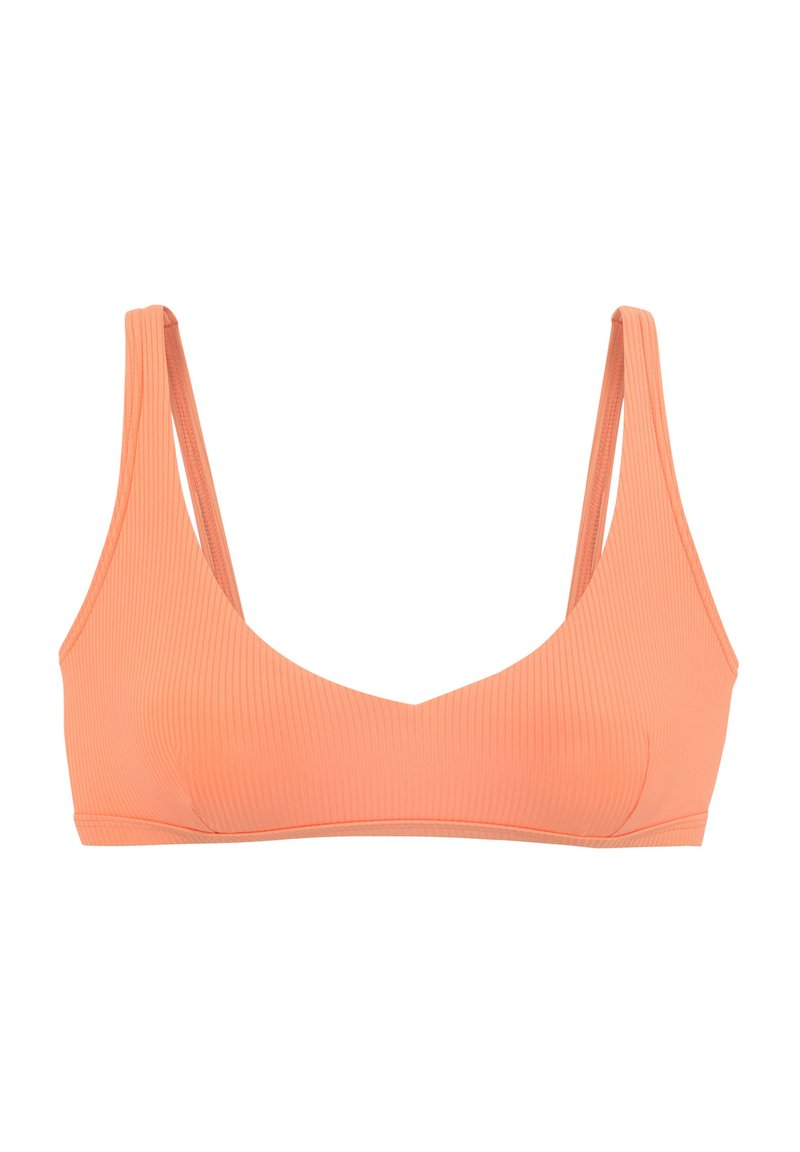 Perzikkleurige geribbelde bikini-top met een scoophalslijn en dunne bandjes, met naadloze constructie en een gladde textuur.