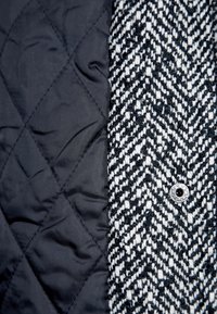 MAMALICIOUS Vinterfrakke - black