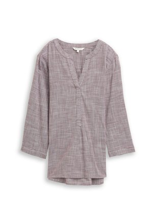 Lichtgewicht, geruite blouse in tinten van rood en wit, met een V-hals ontwerp, driekwart mouwen en een licht gebogen zoom.