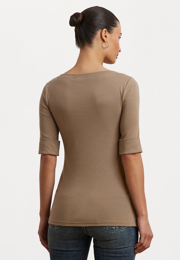 STRETCH COTTON BOATNECK TEE - Basic T-shirt - madison tan4