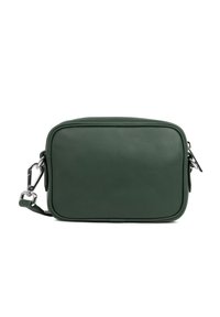 Borsa a tracolla verde in pelle con forma rettangolare, texture liscia e hardware in argento. Dotata di una tracolla removibile e chiusura con zip.