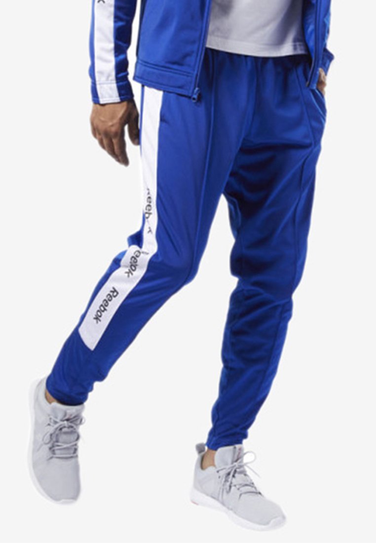 reebok trackster
