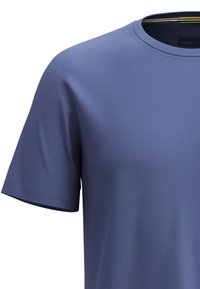 T-shirt med kort ärm och rund halsringning i solid mörkblått tyg, med en texturerad yta och en kontrasterande färgglad innersöm vid halsringningen.