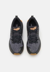 New Balance FRESH FOAM X HIERRO V8 - Sapatilhas de trail running - black