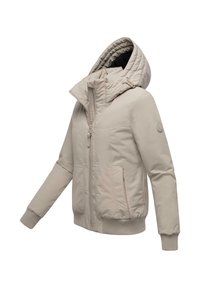 Beige, lichtgewicht jas met een hoge kraag en capuchon, ritssluiting aan de voorkant, geribbelde manchetten en zijzakken. Gladde textuur met minimale accenten.