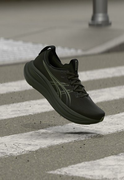 ASICS GEL NIMBUS 28