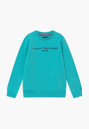 Türkisfarbener Sweatshirt mit Rundhalsausschnitt, mit dem Schriftzug "Tommy Hilfiger EST. 1985" und Logo mittig auf der Brust, mit gerippten Bündchen an Ärmeln und Saum.