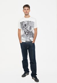 Paradiso Clothing THE BEATLES REVOLVER SUBLIMINATION - Print T-shirt - white