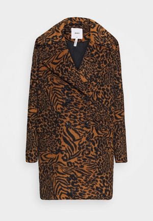 Dubbelgeknoopte, halflange mantel met brede revers en een bruin-zwart dierenprintpatroon, voorzien van zakken aan de voorkant en zwarte knopen.