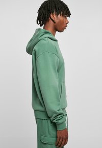 Urban Classics ULTRA HEAVY - Majica s kapuljačom - leaf