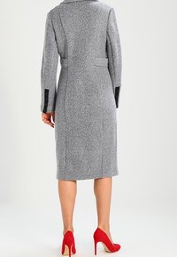 mint&berry Abrigo clásico - grey
