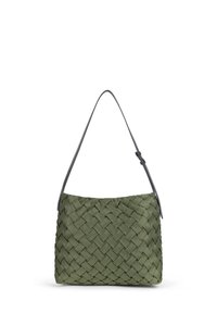 Borsa intrecciata verde con una texture liscia e una tracolla scura. Forma strutturata, caratterizzata da un design intrecciato distintivo.