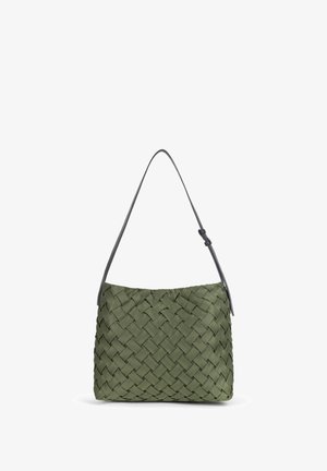 Zielona, pleciona torebka o gładkiej strukturze i ciemnym pasku. Ustrukturyzowany kształt z charakterystycznym, plecionym wzorem.