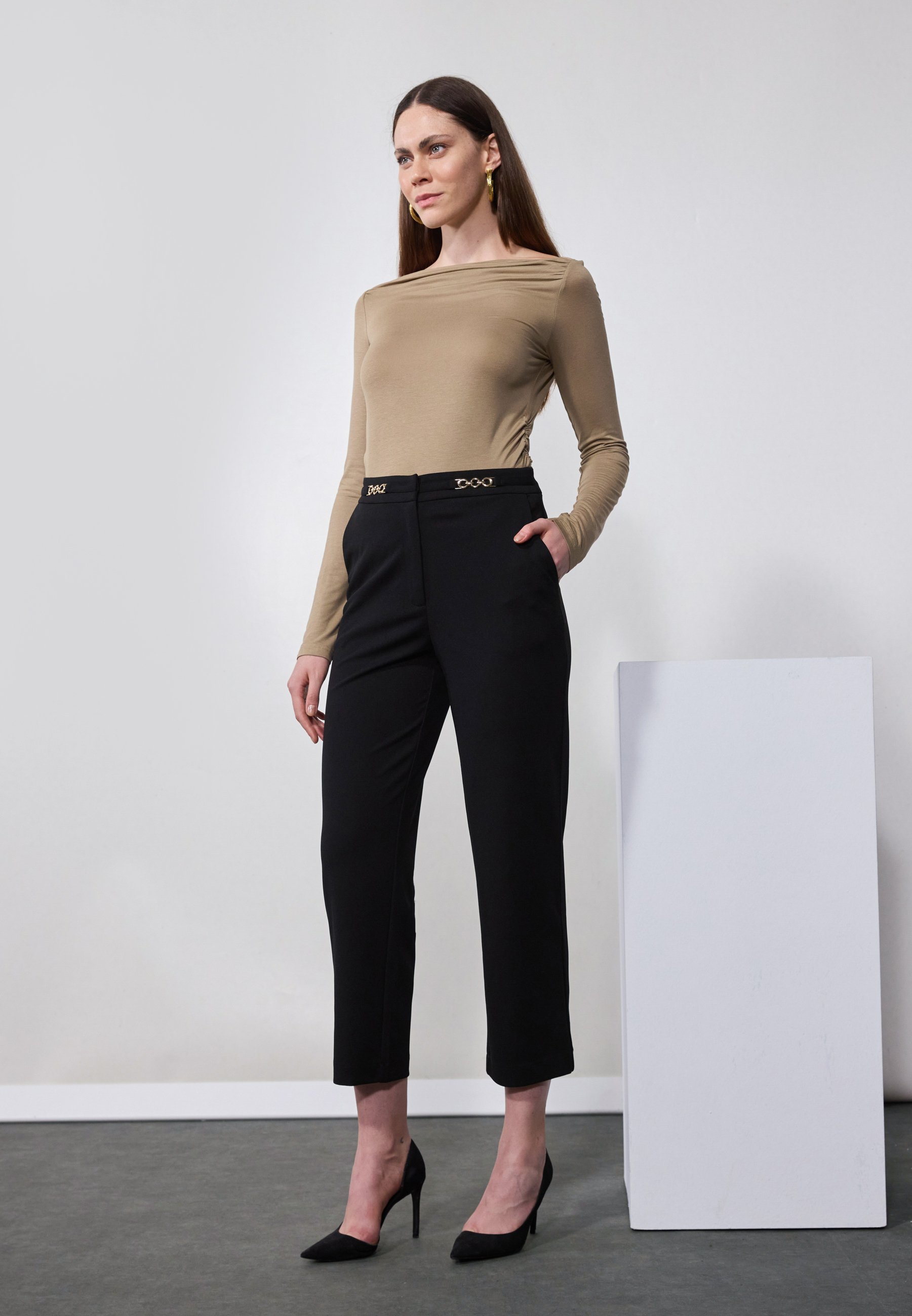 Trousers - caviar - Product Details