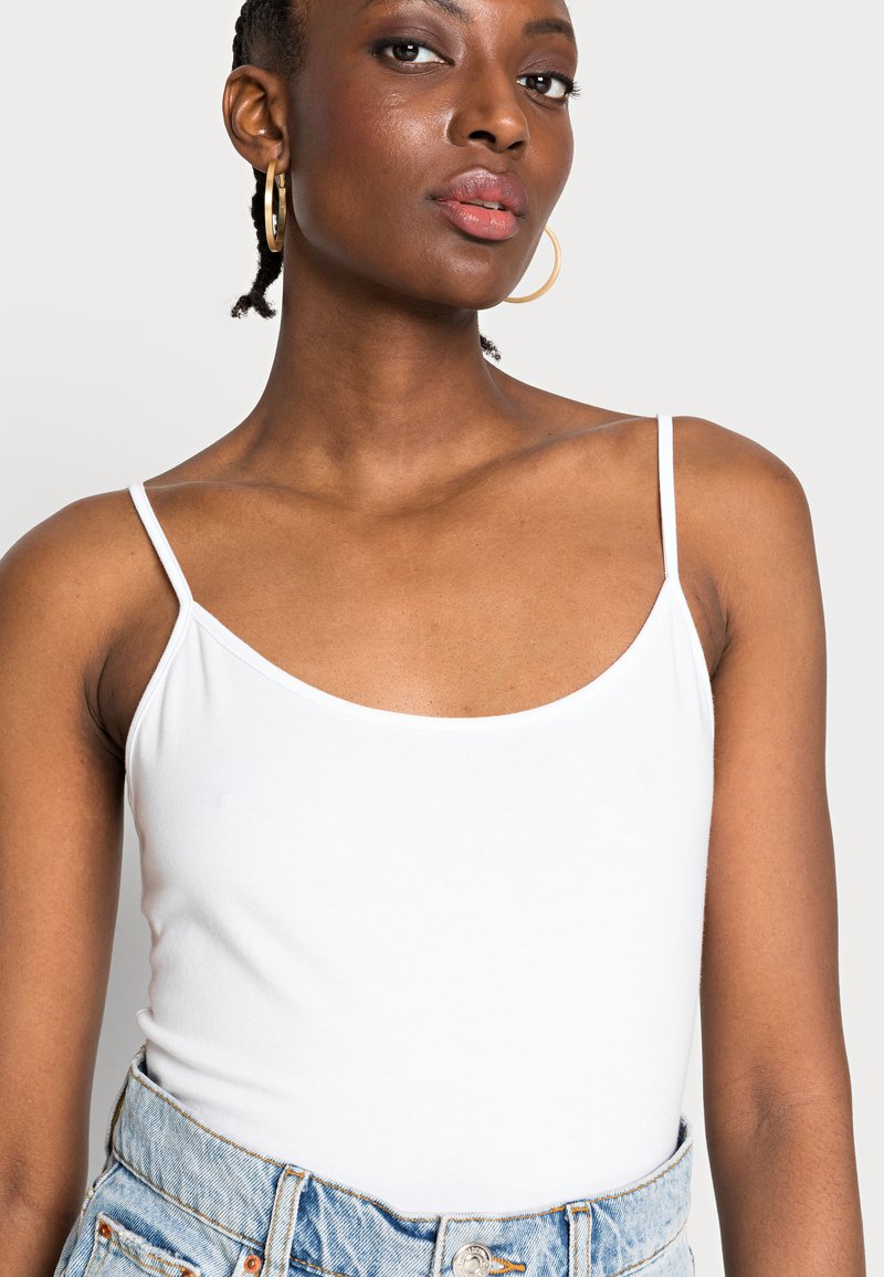 Damen T-Shirts | GAP FITTED Top white global/weiß - KD73556 Damen T-Shirts | GAP FITTED Top white global/weiß - KD73556