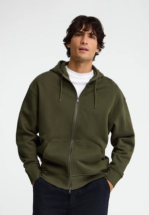 Polo Club, SWEATSHIRT MAN RIGBY GO HOODIE ZIPPER SWEAT FL IO LONG SLEEVE RELAXED FIT - Sudadera con cremallera - military green