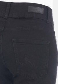 LTB BECKY X - Jeansshort - black denim