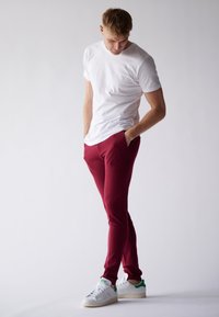 TEESHOPPEN Bukser - bordeaux