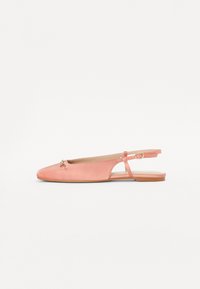 BALLERINAS - Salonke - salmone
