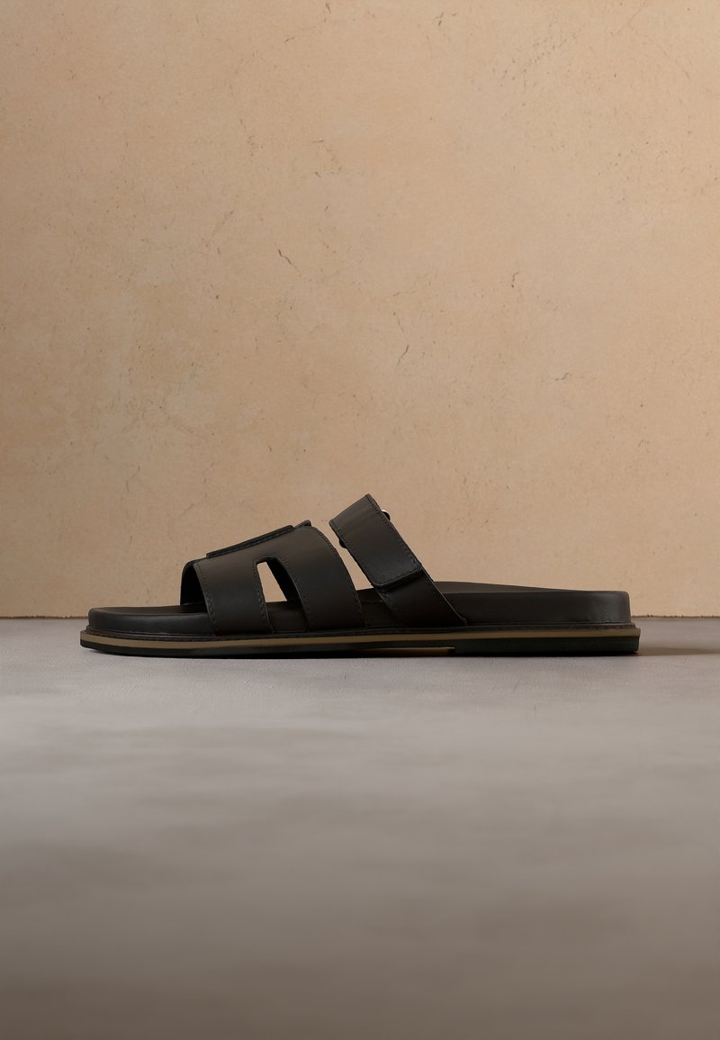 Sandalias planas