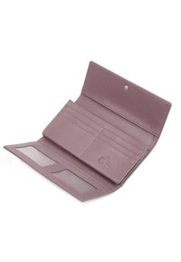 Portafoglio in pelle tessurizzata viola con numerosi slot per carte e due finestre perID trasparenti, dotato di chiusura a scatto e dettaglio del logo in rilievo.
