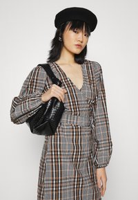 Envii ENRYE DRESS - Vestido de dia - nuthatch