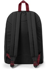 Eastpak OUT OF OFFICE - Mochila - blakoutstripred