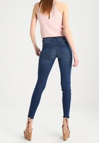 ONLY Vaqueros pitillo - dark-blue denim