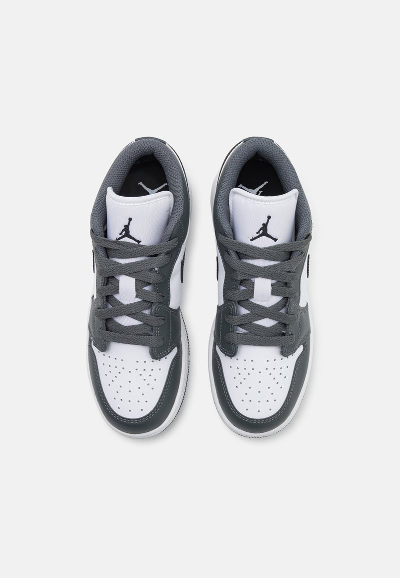 Jordan AIR JORDAN UNISEX Baskets basses white/black/iron