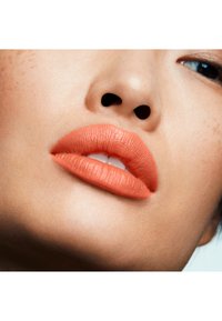 Smashbox BE LEGENDARY PRIME & PLUSH LIPSTICK różowy