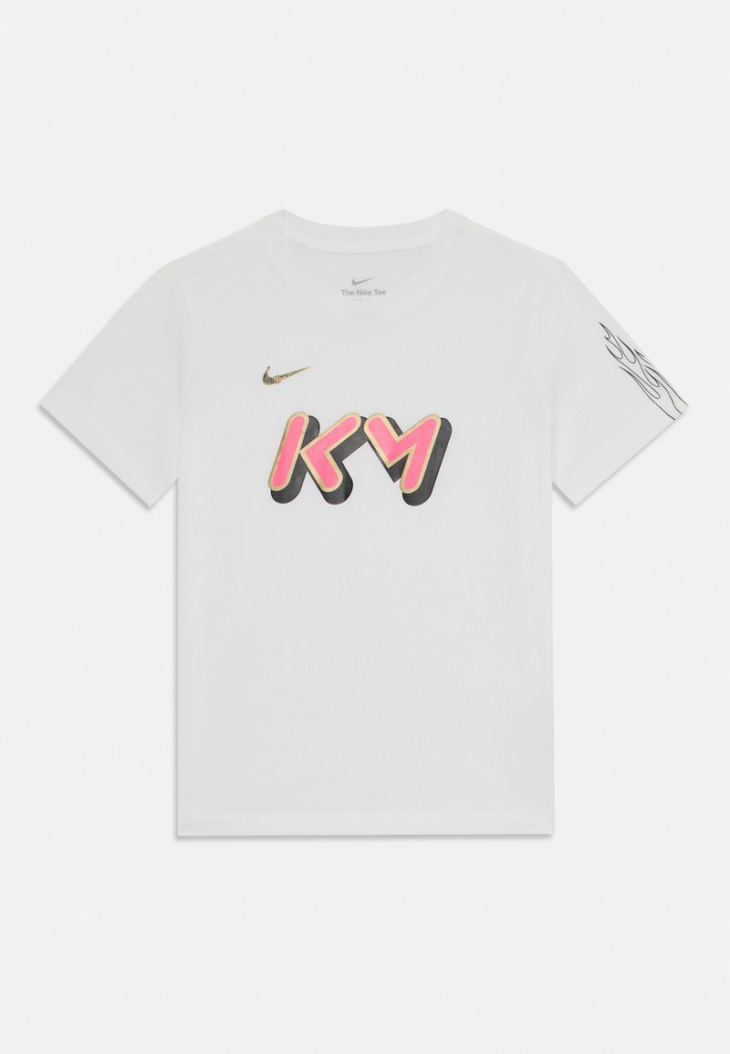 Biela bavlnená tričko s veľkým ružovým a čiernym grafikou "KY" na prednej strane a čiernym plameňom na rukáve. Nike logo na hrudi.