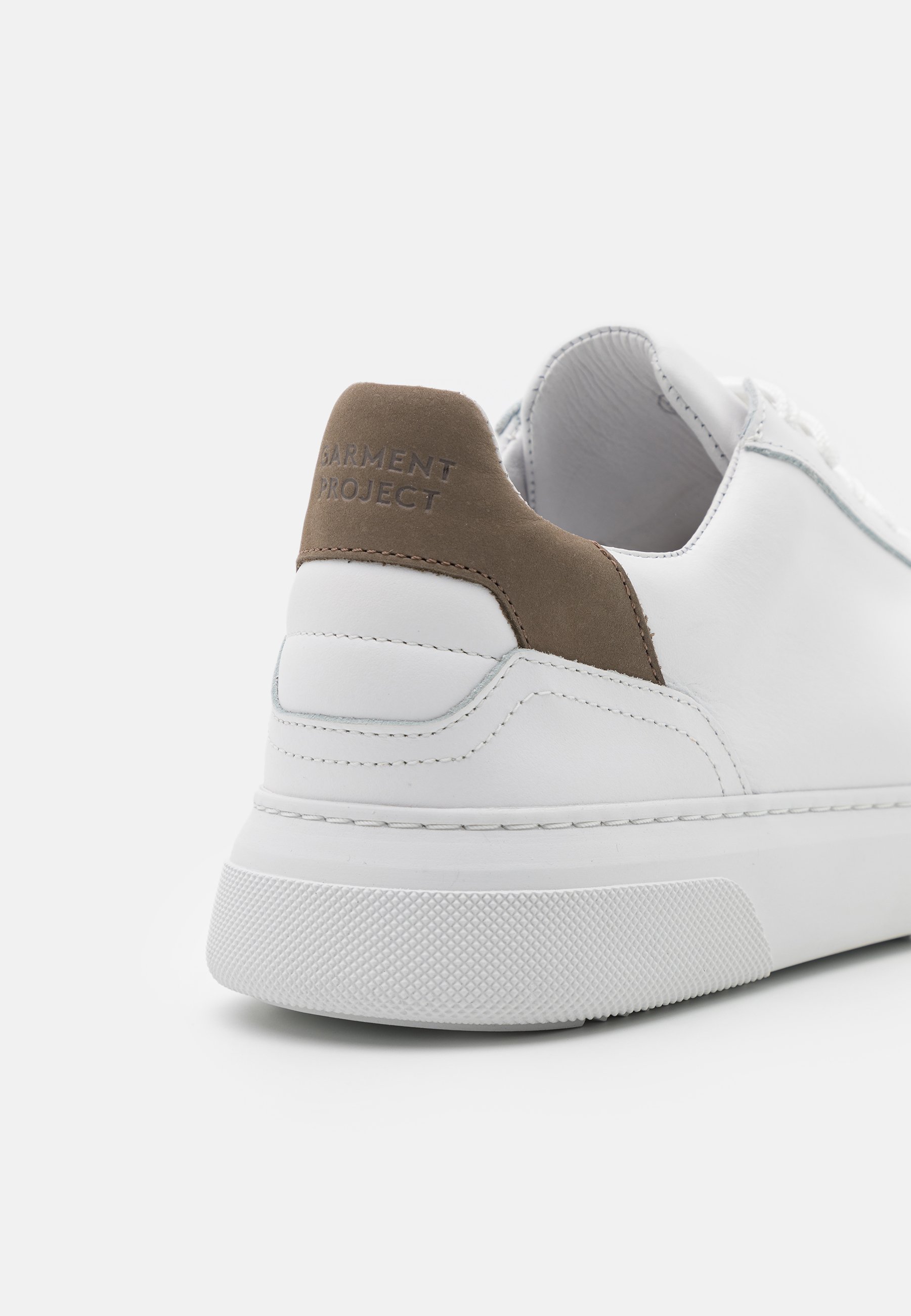 adidas court vantage white