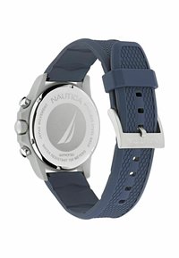 Orologio Nautica con cassa in acciaio inossidabile, retro grigio e cinturino in gomma blu con design testurizzato e chiusura metallica. Resistente all'acqua fino a 100 metri.