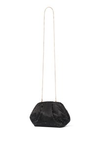 Borsa a rete nera con design arricciato, dotata di una tracolla in catena dorata e una texture morbida, ideale per l'uso serale.