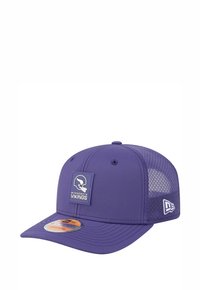 Lila Baseballmütze mit Netzseiten, flachem Schirm und einem Minnesota Vikings Logo-Patch auf der Vorderseite.