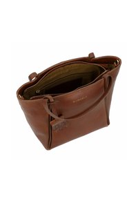 Borsa a tracolla in pelle marrone con zip superiore, tasche interne e logo dorato. Presenta manici robusti e un'etichetta removibile.